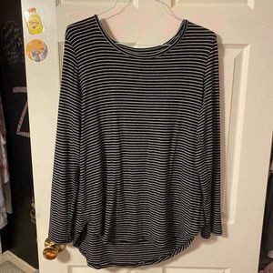 Black and white stripped comfy long sleeve shirt